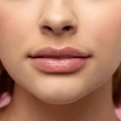GLOSS VOLUME BIG & FULL RUBY KISSES